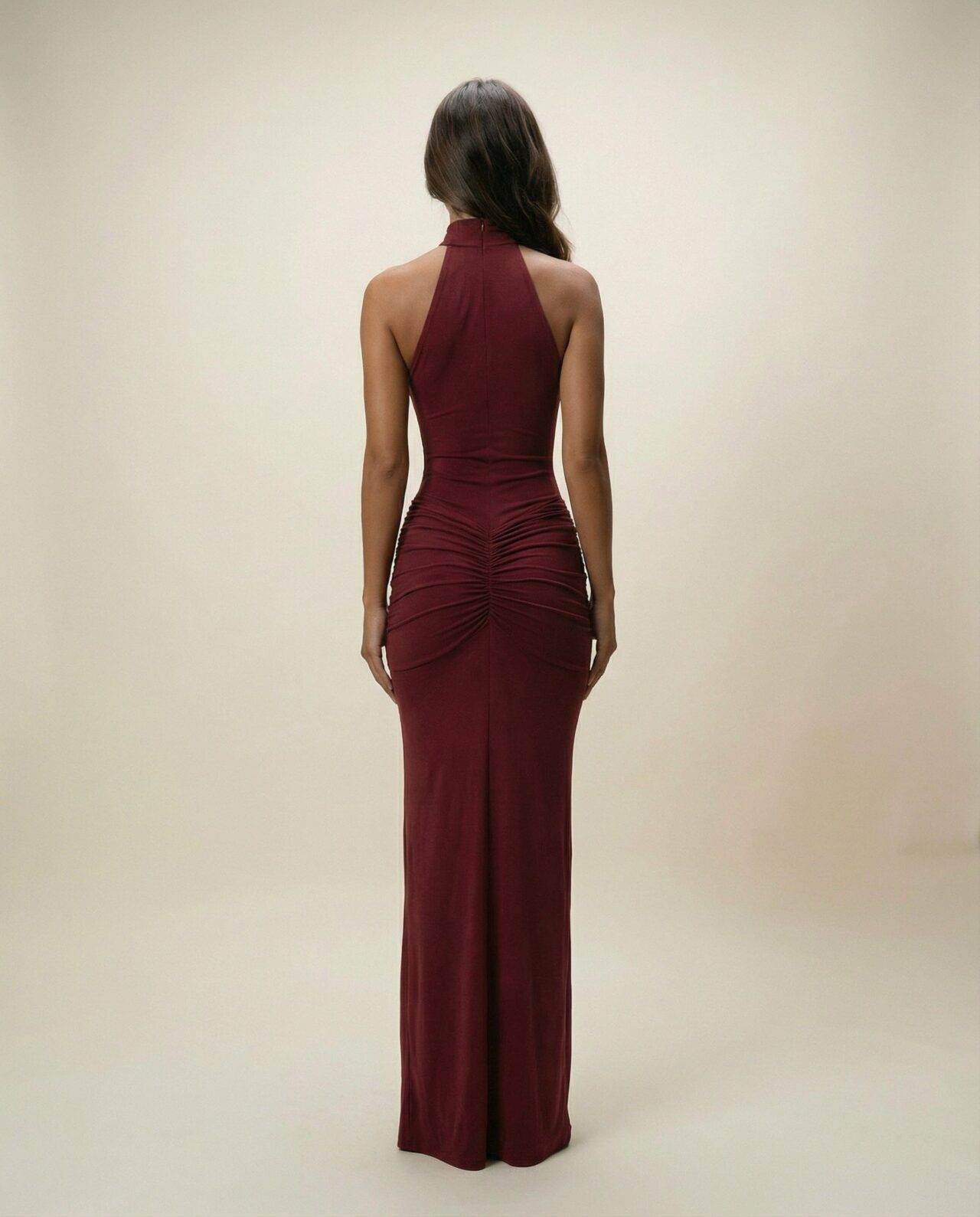 Cloud Wear SERENA – Sukienka Maxi z Marszczeniem i Zabudowaną Górą Bordowy